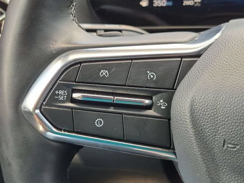 Used 2025 Chevrolet Equinox LT AWD/4WD image 21