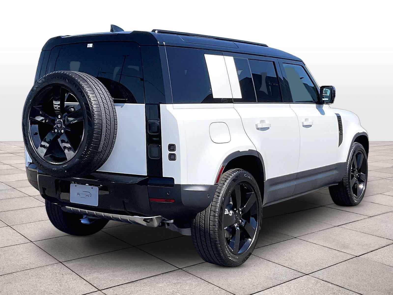 New 2026 Land Rover Defender 110 S AWD/4WD image 4