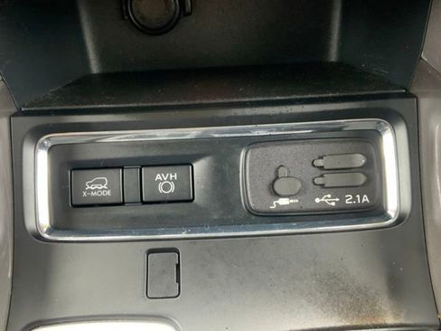 Used 2019 Subaru Ascent Limited image 32