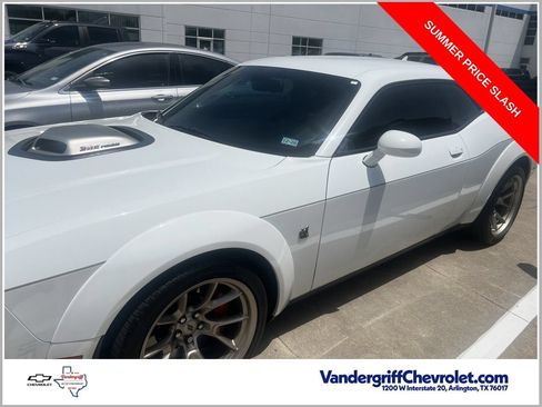 Used 2023 Dodge Challenger R/T Scat Pack RWD image 1
