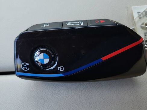 Used 2025 BMW X7 M60i AWD/4WD image 45