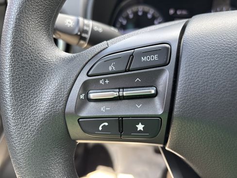 Used 2023 Hyundai Kona SEL AWD/4WD image 19
