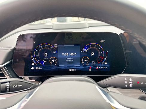 Certified 2025 Chevrolet Suburban LS image 14