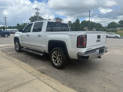 Used 2018 GMC Sierra 1500 SLT AWD/4WD image 5