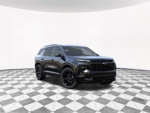 New 2026 Chevrolet Traverse RS w/ LPO, Floor Liner Package AWD/4WD image 9