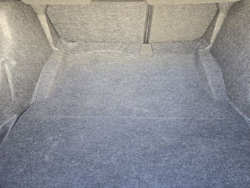 Used 2023 Dodge Challenger R/T w/ Plus Package image 33