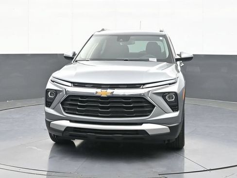 New 2026 Chevrolet TrailBlazer LT w/ Convenience Package FWD image 2