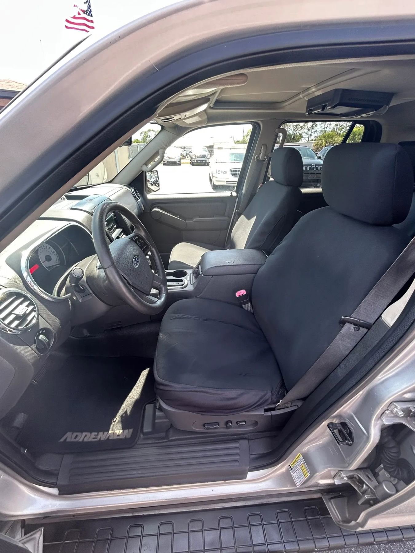 Used 2008 Ford Explorer Sport Trac Limited RWD image 17