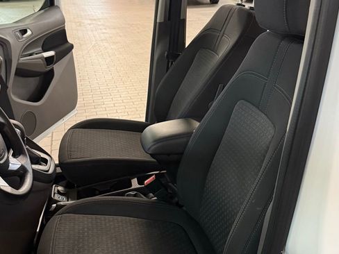 Used 2019 Ford Transit Connect XLT image 20