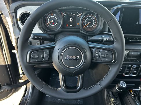 New 2026 Jeep Gladiator Sport image 18