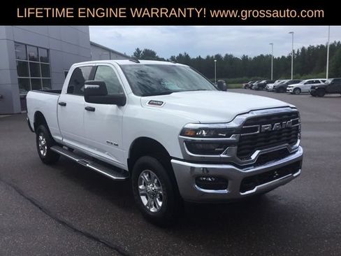 Used 2026 RAM 2500 Big Horn AWD/4WD image 2
