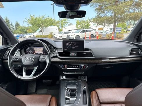 Used 2019 Audi Q5 2.0T Premium Plus w/ Premium Plus Package AWD/4WD image 11