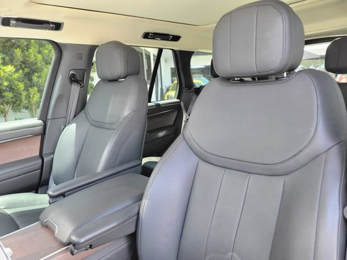 Used 2024 Land Rover Range Rover SE AWD/4WD image 16