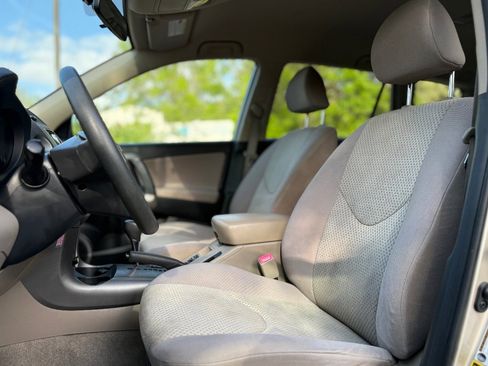 Used 2007 Toyota RAV4 2WD image 17
