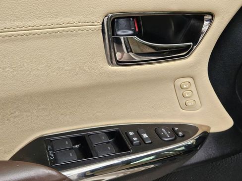 Used 2017 Toyota Avalon XLE image 23