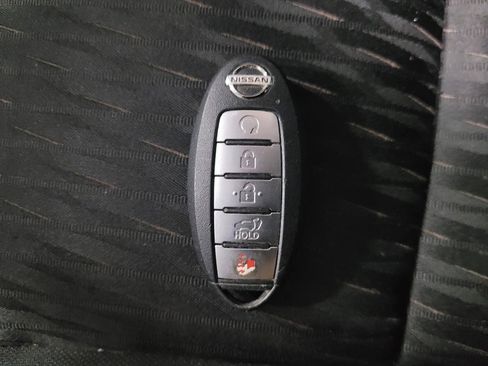 Used 2020 Nissan Rogue SV AWD/4WD image 32