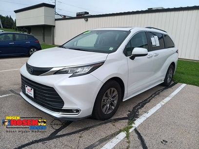 Used 2023 Toyota Sienna XLE
