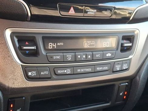 Used 2022 Honda Pilot Sport image 16