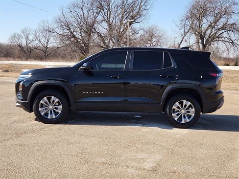 Used 2026 Chevrolet Equinox LT w/ Convenience Package II image 4