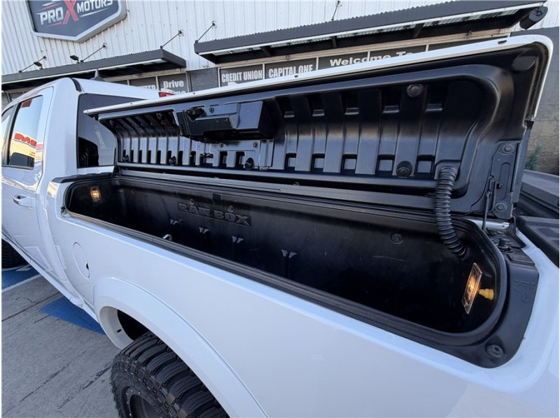 Used 2018 RAM 1500 Laramie w/ Convenience Group AWD/4WD image 56