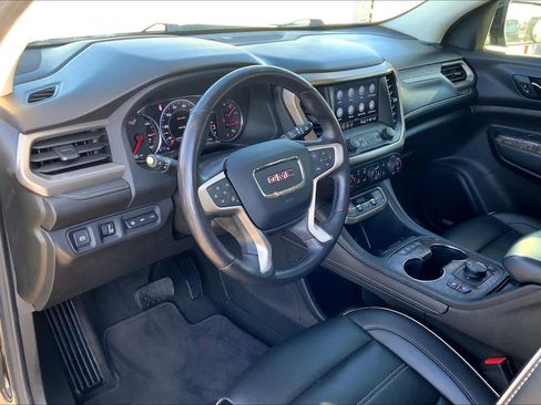 Used 2021 GMC Acadia Denali w/ Denali Technology Package image 17