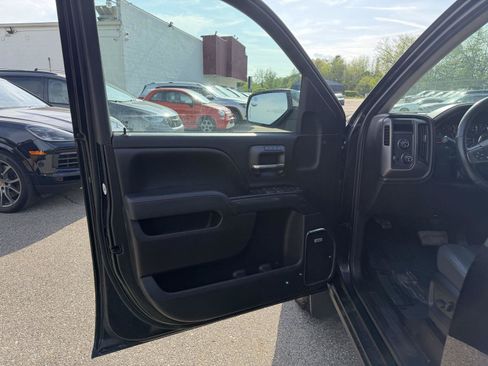 Used 2015 GMC Sierra 1500 SLT w/ All-Terrain Package AWD/4WD image 10