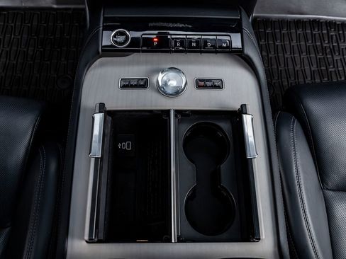 Used 2025 Lincoln Navigator L Reserve w/ Jet Appearance Package image 25