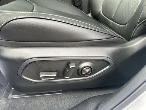 New 2025 Jeep Grand Cherokee L Limited w/ Luxury Tech Group II image 15