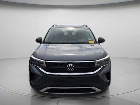 Used 2023 Volkswagen Taos S FWD image 3