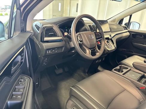 Certified 2026 Honda Odyssey Touring image 6