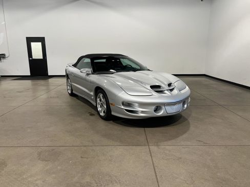 Used 2000 Pontiac Firebird Trans Am image 1