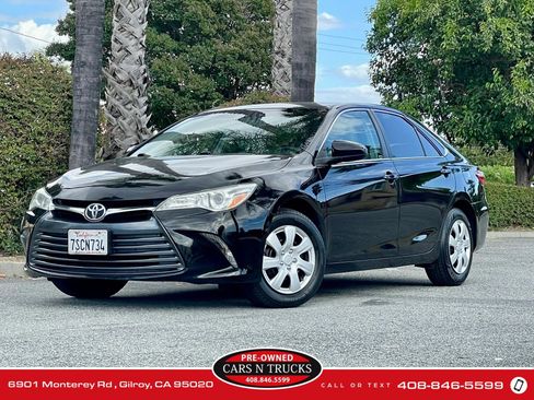 Used 2016 Toyota Camry LE FWD image 21