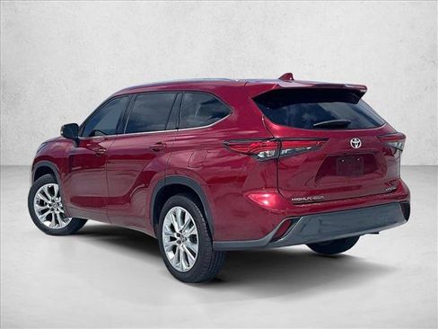 Used 2020 Toyota Highlander Limited FWD image 13
