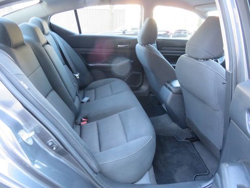 Used 2021 Nissan Altima 2.5 S FWD image 21