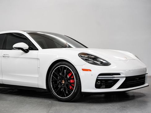 Used 2018 Porsche Panamera Turbo Sport Turismo AWD/4WD image 47