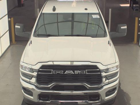 Used 2026 RAM 2500 Big Horn AWD/4WD image 3