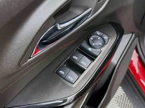 Used 2026 Chevrolet Trax RS w/ Sunroof Package image 19