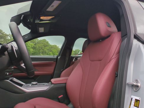 Used 2025 BMW M440i RWD image 16