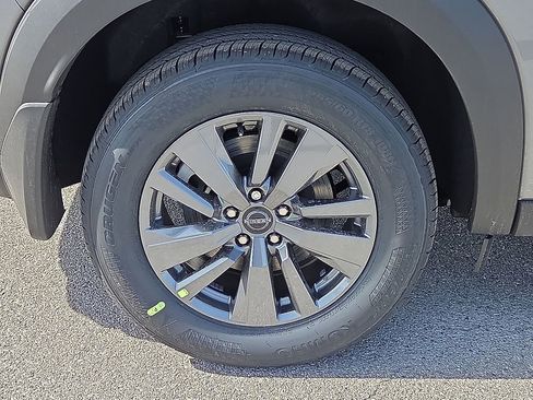 New 2026 Nissan Pathfinder SV image 7