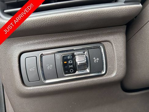 Used 2022 Lincoln Corsair Reserve w/ Equipment Group 201A AWD/4WD image 26