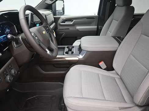 New 2026 Chevrolet Silverado 3500 LT w/ Convenience Package image 16