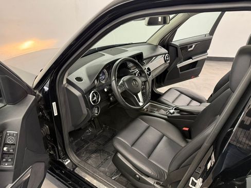 Used 2015 Mercedes-Benz GLK 350 4MATIC image 34