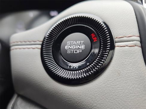 New 2024 Jeep Compass Limited w/ Elite Group image 23