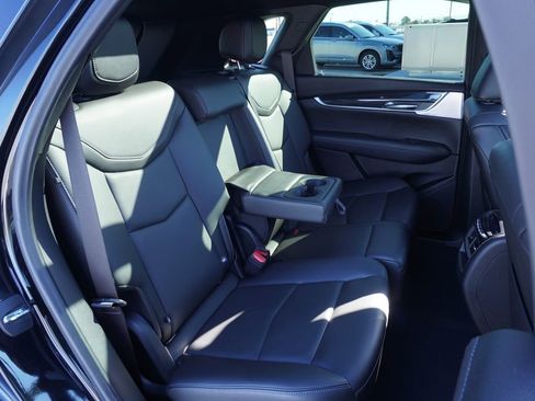 Certified 2023 Cadillac XT5 Premium Luxury image 9