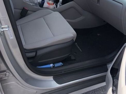 Used 2021 Hyundai Tucson SEL image 2