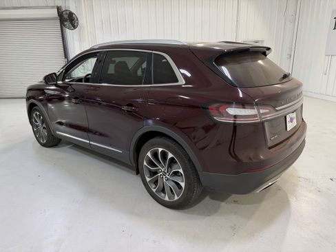 Used 2023 Lincoln Nautilus Reserve image 3