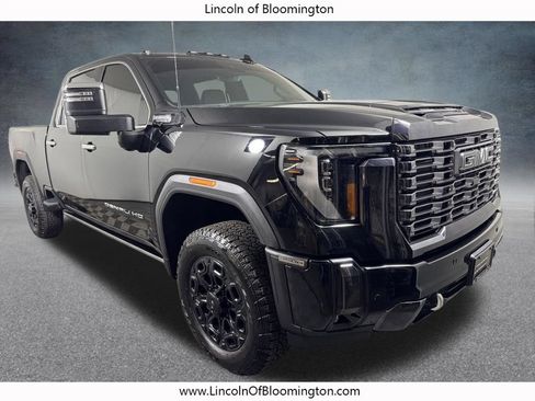 Used 2024 GMC Sierra 3500 Denali Ultimate AWD/4WD image 9