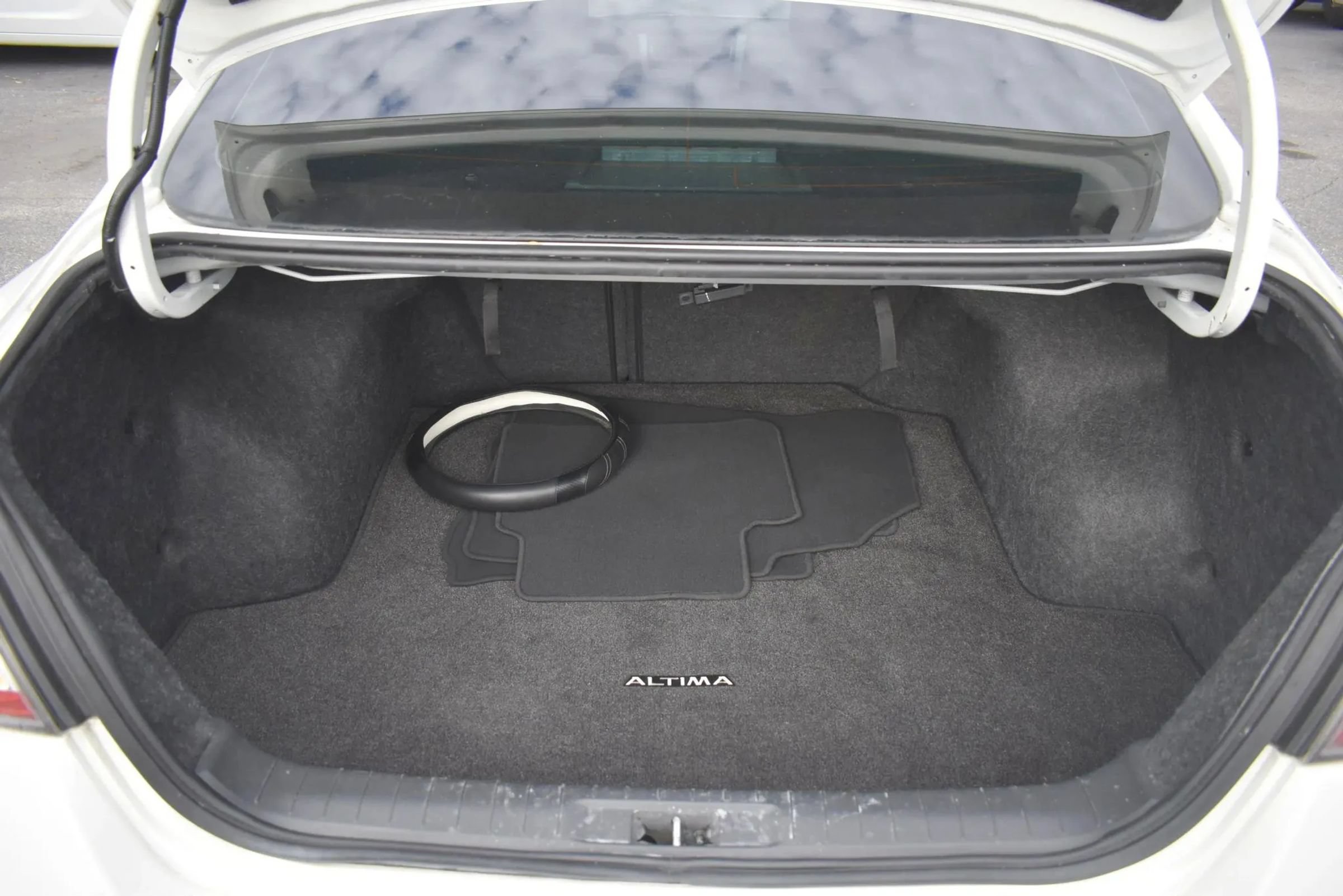 Used 2015 Nissan Altima 2.5 S w/ Power Driver Seat Package FWD image 23