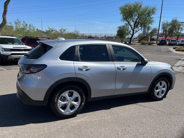 Certified 2023 Honda HR-V LX image 5