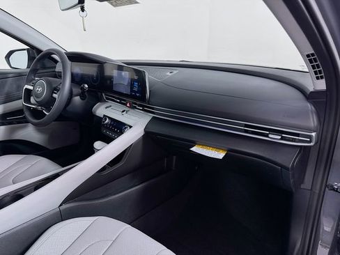New 2026 Hyundai Elantra Limited FWD image 45